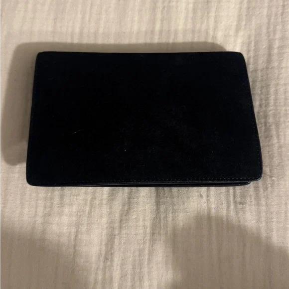 Elegant Black Gucci Dionysus Clutch - Picture 3 of 8